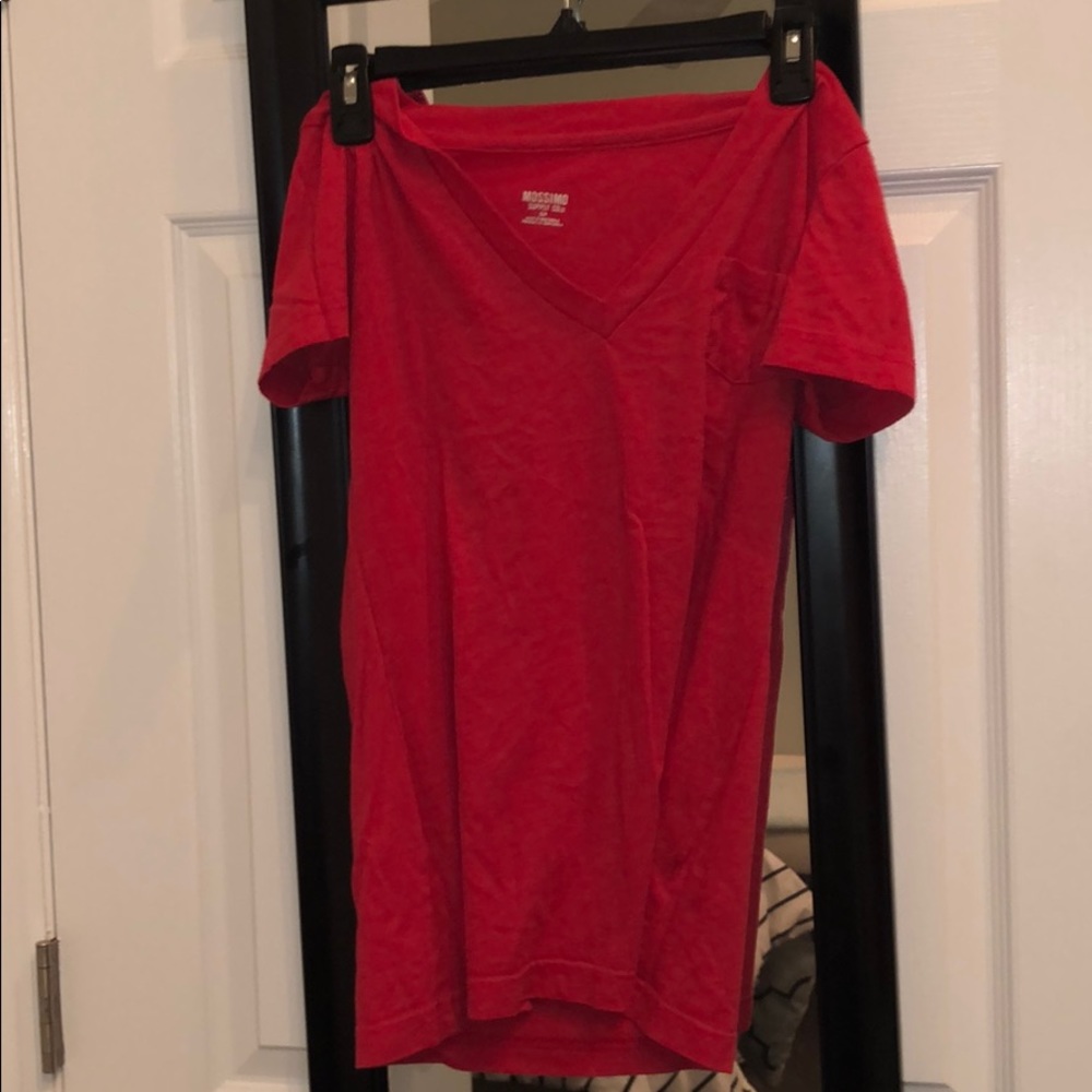 Red tee